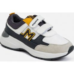 Mayoral - Buty dziecięce. Białe trampki chłopięce Mayoral, bez wzorów, ze skóry, sportowe, z okrągłym noskiem, bez zapięcia. Za 193,90 zł.