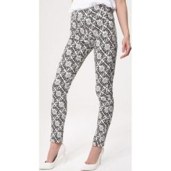 Czarne Legginsy Thrilling. Czarne legginsy damskie Born2be, s, bez wzorów, z dzianiny. Za 29,99 zł.