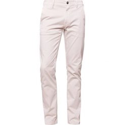 BOSS CASUAL SLIM Spodnie materiałowe beige. Brązowe bez kategorii BOSS Casual, z elastanu. Za 419,00 zł.