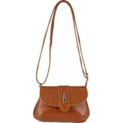 Torebka skórzana damska listonoszka DAN-A T79 camel - camel. Brązowe listonoszki damskie DAN-A, na randkę, bez wzorów, ze skóry, retro, małe, bez dodatków. Za 149,99 zł.