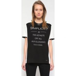 T-SHIRT KRÓTKI RĘKAW DAMSKI GŁADKI. Białe t-shirty damskie Top Secret, s. Za 39,99 zł.