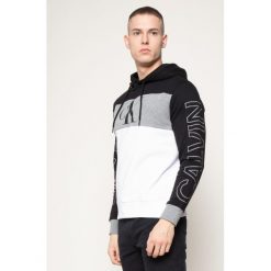Bluza Calvin Klein Jeans Statement J30J314121. Bluzy męskie Calvin Klein Jeans, s, bez wzorów, z jeansu, bez kołnierzyka, bez rękawów, bez kaptura. W wyprzedaży za 349,00 zł.