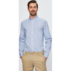 Tommy Hilfiger - Koszula. Niebieskie koszule męskie TOMMY HILFIGER, m, bez wzorów, z bawełny, casualowe, button down, z długim rękawem. W wyprzedaży za 239,90 zł.