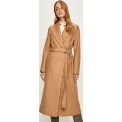 Tommy Hilfiger - Płaszcz. Niebieskie kurtki damskie TOMMY HILFIGER, l, bez wzorów, z poliesteru, klasyczne, bez kaptura. W wyprzedaży za 1599,00 zł.