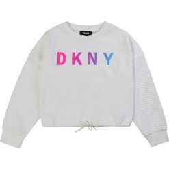 Dkny - Bluza dziecięca 110-146 cm. Czarne bluzy dziewczęce DKNY, z nadrukiem, z bawełny, bez rękawów, bez kaptura. W wyprzedaży za 199,90 zł.