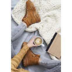 Camelowe Sneakersy Celestial Pole. Brązowe sneakersy damskie Born2be. Za 149,99 zł.