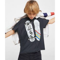 Mango Kids - T-shirt dziecięcy Skate 110-164 cm. Szare t-shirty męskie marki Mango Kids, z nadrukiem, z bawełny. Za 35,90 zł.
