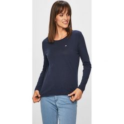 Tommy Jeans - Longsleeve. Niebieskie bluzki damskie Tommy Jeans, s, bez wzorów, z bawełny, casualowe, z okrągłym kołnierzem, z długim rękawem. W wyprzedaży za 139,90 zł.