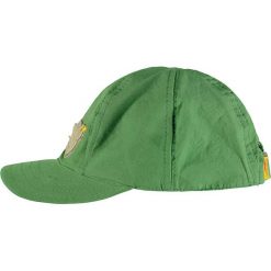 Czapka w kolorze zielonym. Zielone czapeczki niemowlęce Steiff, z aplikacjami, z bawełny. W wyprzedaży za 49,95 zł.
