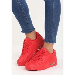 Czerwone Buty Sportowe Classic Nilda. Czerwone buty sportowe damskie Born2be, z nadrukiem, z tkaniny, sportowe. Za 99,99 zł.