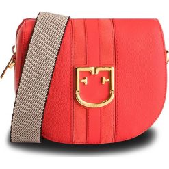 Torebka FURLA - Gioia 1007617 B BUW1 O03 Kiss f. Czerwone listonoszki damskie Furla, bez wzorów, ze skóry, bez dodatków. W wyprzedaży za 689,00 zł.