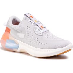 Buty NIKE - Joyride Dual Run Prm CT3867 001 Photon Dust/White/Psychic Blue. Szare buty sportowe damskie Nike, bez wzorów, z tworzywa sztucznego, sportowe, do biegania. Za 599,00 zł.