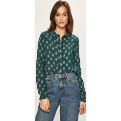 Vero Moda - Koszula. Zielone bluzki damskie Vero Moda, na co dzień, s, bez wzorów, z wiskozy, klasyczne, z klasycznym kołnierzykiem, z długim rękawem. W wyprzedaży za 99,90 zł.