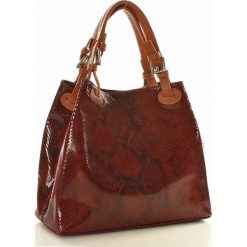 LAURA Luksusowa torebka shopper MAZZINI skóra - bordo snake. Brązowe kuferki damskie marki MAZZINI, w paski, ze skóry, na ramię. Za 299,00 zł.
