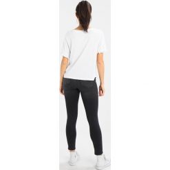 T-shirty damskie: Sundry DAY OFF Tshirt z nadrukiem white