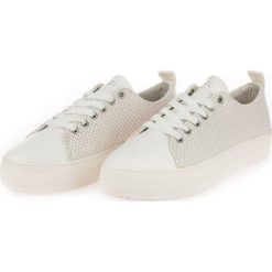 U.S. POLO ASSN. tenisówki damskie Queen Vichy 38 białe. Białe trampki i tenisówki damskie U.S. Polo Assn., bez wzorów, bez zapięcia. W wyprzedaży za 199,00 zł.