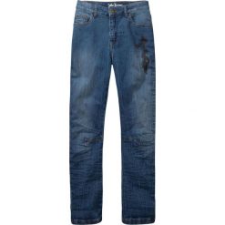 Dżinsy Slim Fit bonprix niebieski "stone”. Niebieskie spodnie chłopięce bonprix, z nadrukiem, z jeansu, klasyczne. Za 44,99 zł.