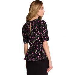 GOTZONE Bluzka z baskinką i wiązaniem - model 1. Bluzki damskie Stylove, s, bez wzorów, z elastanu, bez kołnierzyka, z krótkim rękawem. Za 129,00 zł.