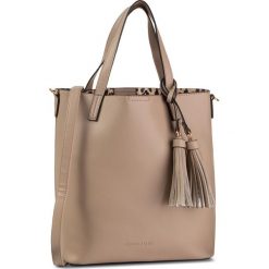 Torebka JENNY FAIRY - RX0370 Beige. Brązowe torebki klasyczne damskie Jenny Fairy, bez wzorów, ze skóry ekologicznej, klasyczne, bez dodatków. Za 119,99 zł.