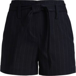 Bermudy damskie: IVY & OAK PINSTRIPED Szorty navy blue