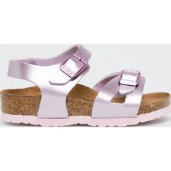 Birkenstock - Sandały dziecięce Rio. Fioletowe sandały dziewczęce Birkenstock, ze skóry, na klamry. Za 189,90 zł.