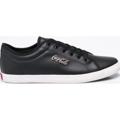 Coca-Cola Shoes - Tenisówki. Czarne trampki męskie Coca-Cola Shoes, bez wzorów, z gumy, na sznurówki. W wyprzedaży za 99,90 zł.