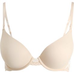 Biustonosze bardotka: Maidenform LOVE THE LIFT NATURAL BOOST CONVERTIBLE DEMI Biustonosz bardotka latte lift/ivory
