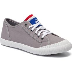Tenisówki LE COQ SPORTIF - Nationale Gs Sport 1910193 Titanium. Szare półbuty dziewczęce le coq sportif, bez wzorów, z gumy, na sznurówki. W wyprzedaży za 159,00 zł.