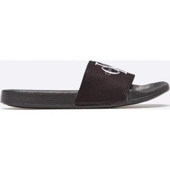 Calvin Klein Jeans - Klapki. Czarne kapcie męskie Calvin Klein Jeans, z jeansu. W wyprzedaży za 129,90 zł.