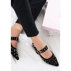 Czarne Balerinki Like A Star. Czarne baleriny damskie Renee, bez wzorów, retro, bez obcasa, na płaskiej podeszwie. Za 49,99 zł.