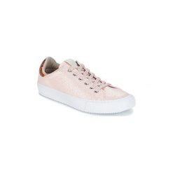Buty Victoria DEPORTIVO LUREX. Różowe trampki i tenisówki damskie Victoria, bez wzorów, bez zapięcia. Za 175,20 zł.