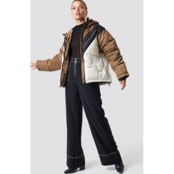 NA-KD Trend Sportowa watowana kurtka - Brown,Multicolor. Brązowe kurtki sportowe damskie marki NA-KD Trend, w kolorowe wzory, z materiału. W wyprzedaży za 129,58 zł.