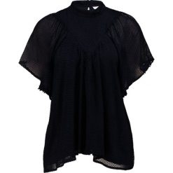 Gestuz JAZY BLOUSE Bluzka sky captain. Niebieskie bluzki damskie marki Gestuz, bez wzorów, z poliesteru, bez kołnierzyka, bez rękawów. Za 539,00 zł.