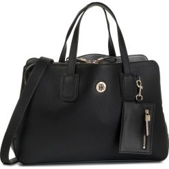 Torebka TOMMY HILFIGER - Charming Tommy Med Work Bag AW0AW07313 BDS. Czarne torebki klasyczne damskie TOMMY HILFIGER, bez wzorów, ze skóry ekologicznej, klasyczne, duże, bez dodatków. Za 749,00 zł.