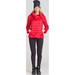 KURTKA PIKOWANA EA7 EMPORIO ARMANI. Czerwone kurtki damskie xl, z aplikacjami. Za 569,50 zł.