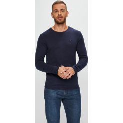 Tommy Jeans - Sweter. Czarne swetry klasyczne męskie Tommy Jeans, m, z bawełny, z okrągłym kołnierzem. Za 299,90 zł.