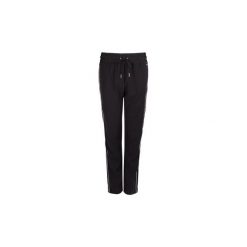 Spodnie treningowe Calvin Klein Jeans J20J204777. Czarne spodnie damskie Calvin Klein Jeans, z jeansu. Za 199,00 zł.