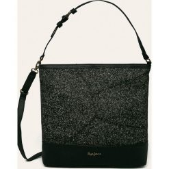 Pepe Jeans - Torebka Claire. Czarne torebki klasyczne damskie Pepe Jeans, w paski, z poliesteru, casualowe, na ramię, średnie, bez dodatków. Za 239,90 zł.
