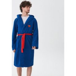 Szlafrok Superman - Niebieski. Niebieskie szlafroki męskie marki House, s, z motywem z bajki. W wyprzedaży za 59,99 zł.