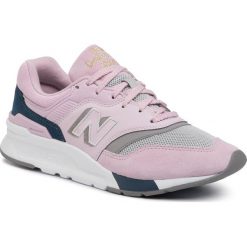 Sneakersy NEW BALANCE - CW997HAK Różowy. Różowe półbuty damskie New Balance, z zamszu. W wyprzedaży za 299,00 zł.