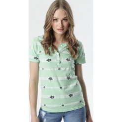 Jasnozielony T-shirt Kalise. Zielone bluzki damskie Born2be, s, w paski, z okrągłym kołnierzem. Za 39,99 zł.