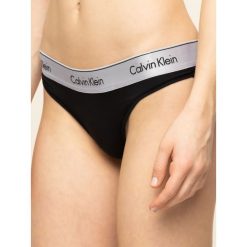 Stringi Calvin Klein Underwear 000QF5581E. Czarne stringi damskie Calvin Klein Underwear, xs, bez wzorów, z elastanu. Za 79,00 zł.