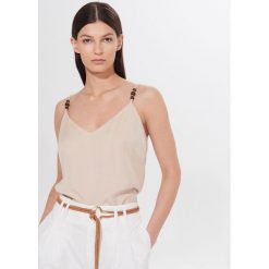 Top z ozdobnymi ramiączkami - Beżowy. Brązowe topy damskie Mohito, bez wzorów, bez kołnierzyka. Za 79,99 zł.
