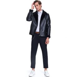 Spodnie eleganckie w cienki prążek. Spodnie męskie Top Secret, na zimę, m, bez wzorów, z tkaniny, eleganckie. W wyprzedaży za 64,99 zł.