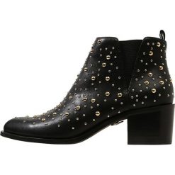 Botki damskie: Buffalo Botki black/gold