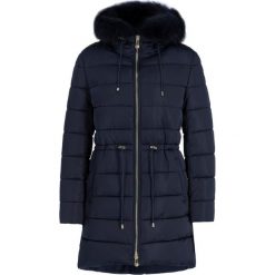 Kurtka zimowa Trussardi Jeans 56S00360. Niebieskie kurtki damskie Trussardi Jeans, na zimę, s, bez wzorów, z poliesteru, bez kaptura. W wyprzedaży za 689,00 zł.