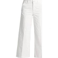 Chinosy damskie: GStar BRONSON HIGH LOOSE CHINO 7/8 Spodnie materiałowe milk