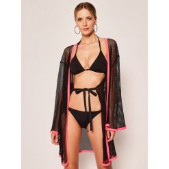 Sukienka plażowa Moschino Underwear & Swim 8007 2104. Czarne sukienki damskie Moschino Underwear & Swim, na plażę, bez wzorów, z poliamidu, bez kołnierzyka, bez rękawów. Za 929,00 zł.