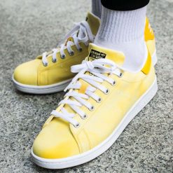 Buty adidas Pharrell Williams Hu Holi Stan Smith (AC7042). Szare buty sportowe męskie Adidas, ze skóry, bez zapięcia, Adidas Pharrell Williams. Za 246,99 zł.