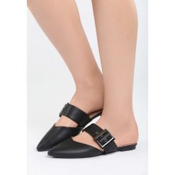 Czarne Klapki Vibrant Colors. Czarne klapki damskie marki Born2be, w paski, bez obcasa, na płaskiej podeszwie. Za 59,99 zł.